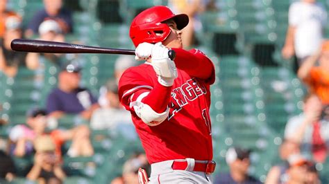 Shohei Ohtani rewards Angels with 1-hit shutout, 2 home runs as Los Angeles runs risk with keeping him